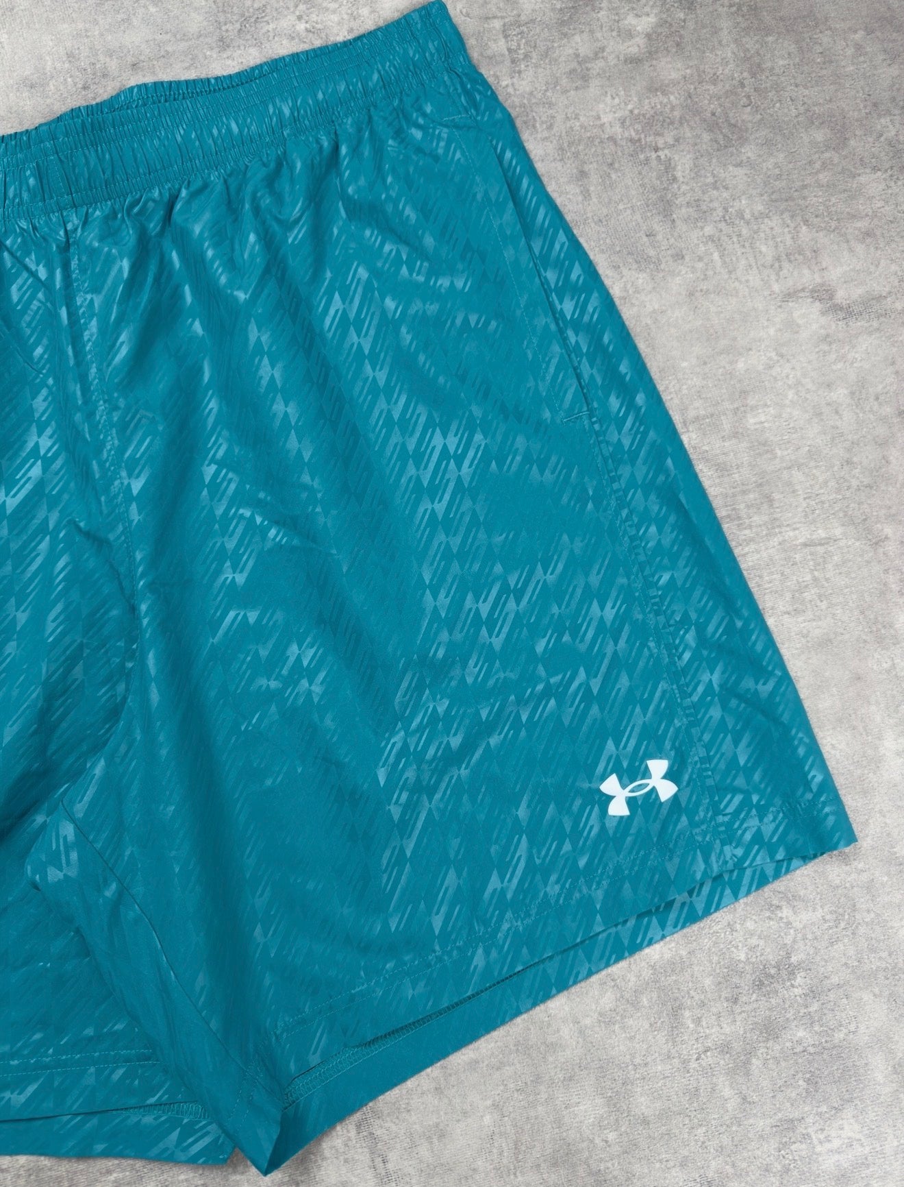 UNDER ARMOUR Tech Emboss Short 7inch