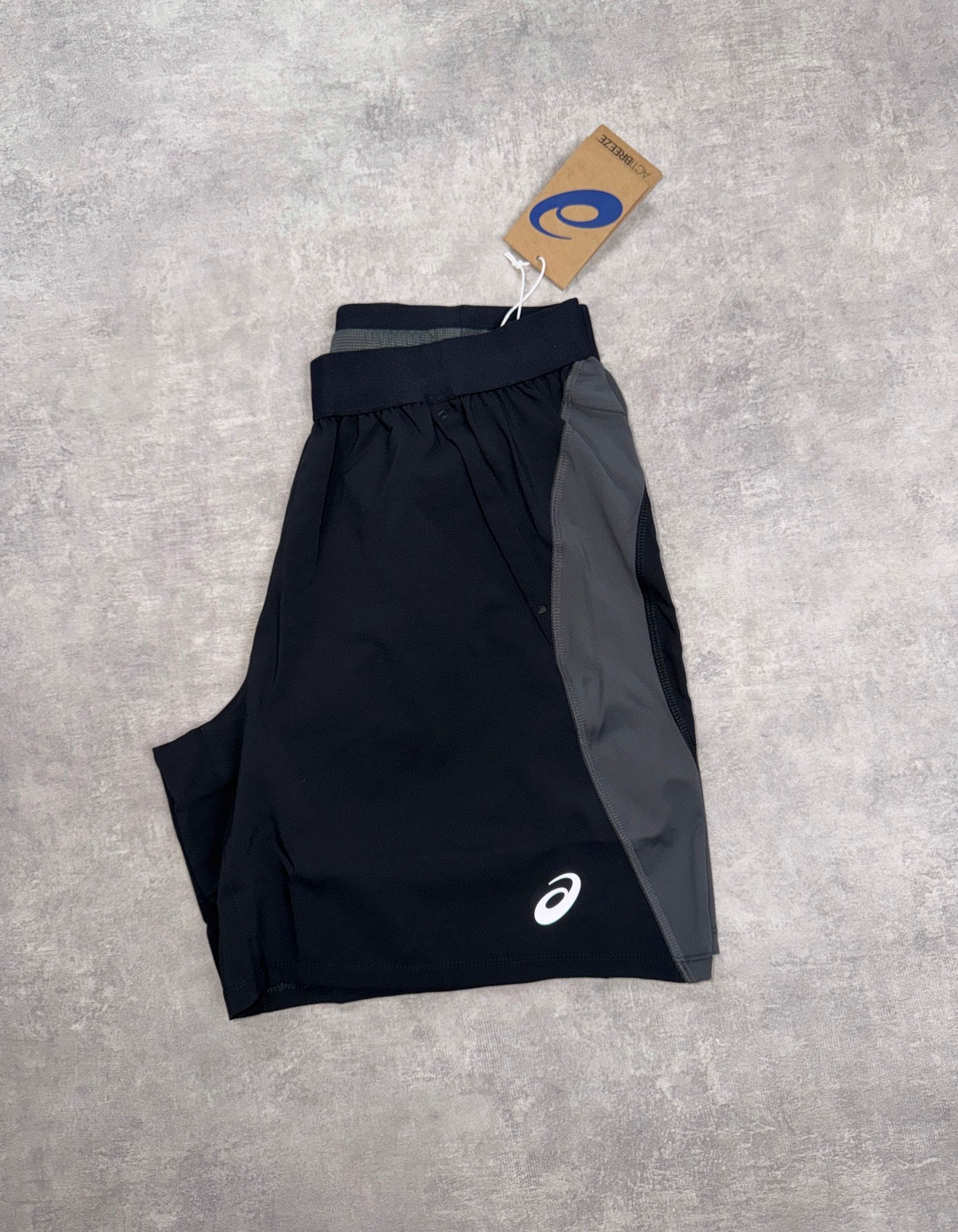 ASICS Road 7Inch Short (Performance Black / Graphite Grey)
