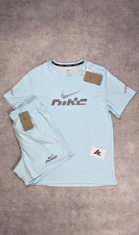 NIKE Swoosh Set (Light Blue)